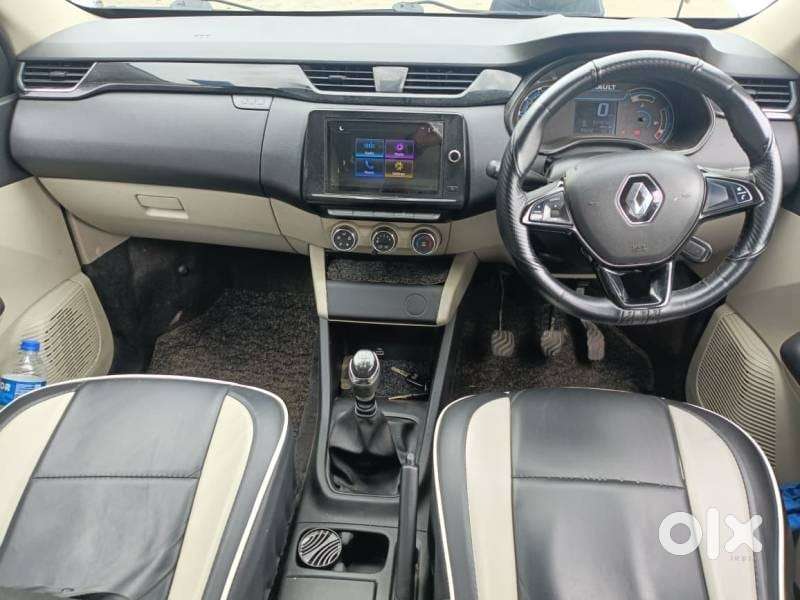 Renault Triber Rxt, 2022, Petrol