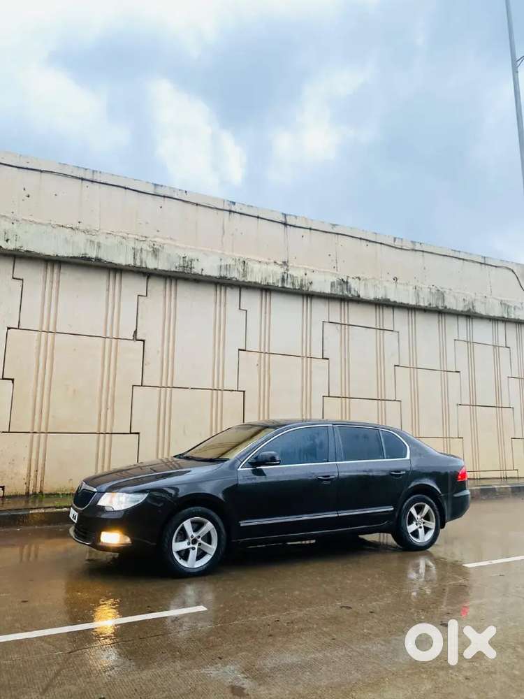 Skoda Superb 2013 Diesel Automatic  2nd Owner  Well Maintained