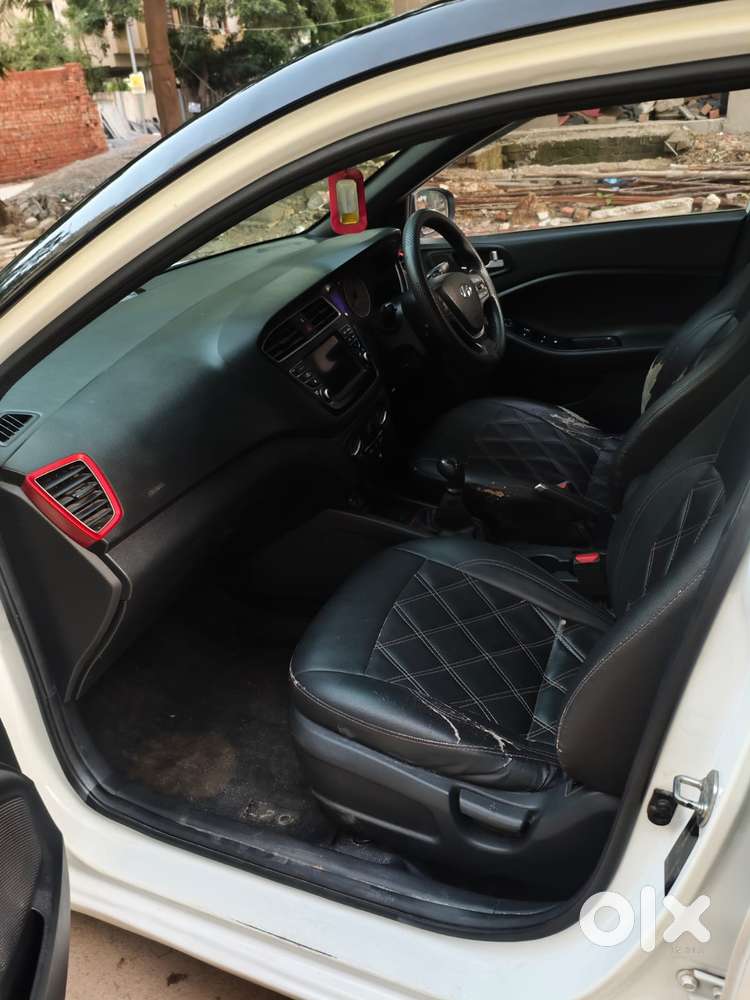 Hyundai I20 Sportz Plus Dual Tone, 2019, Petrol