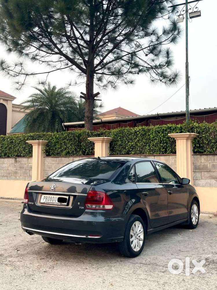 Volkswagen Vento 1.5 Highline Plus At 16 Alloy, 2017, Diesel