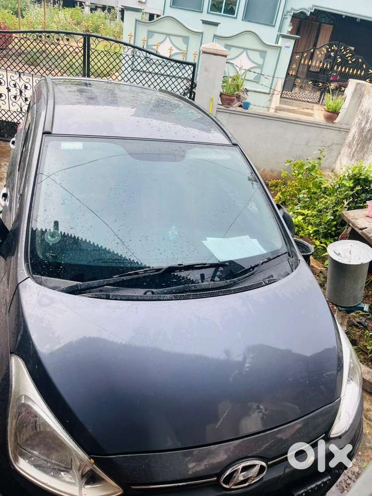 Hyundai Petrol Manual 2016