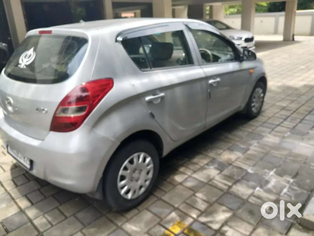 I20 Second Owner Petrol Cng 2009