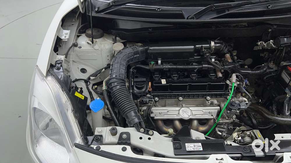 Maruti Suzuki Swift 1.3 Lxi, 2023, Petrol