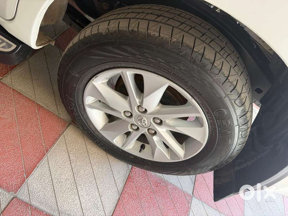 Toyota Innova Crysta 2.4 G Mt 7 Str, 2020, Diesel