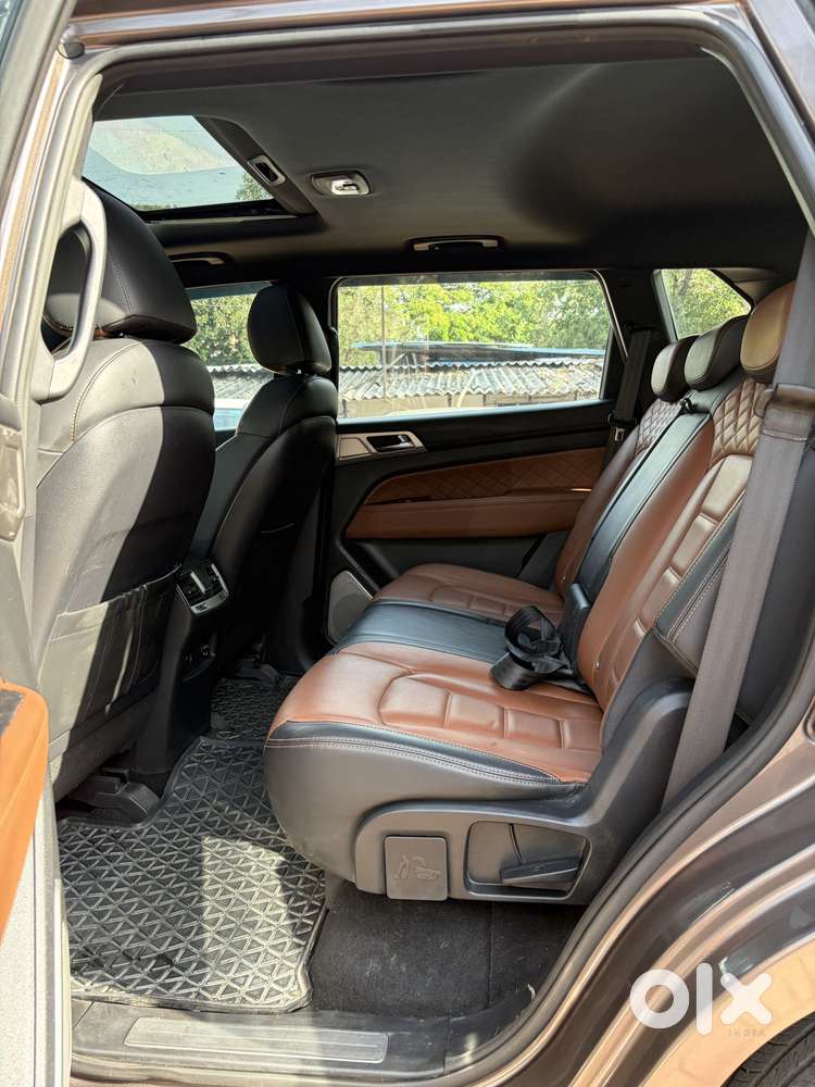 Mahindra Alturas G4 4wd At, 2019, Diesel