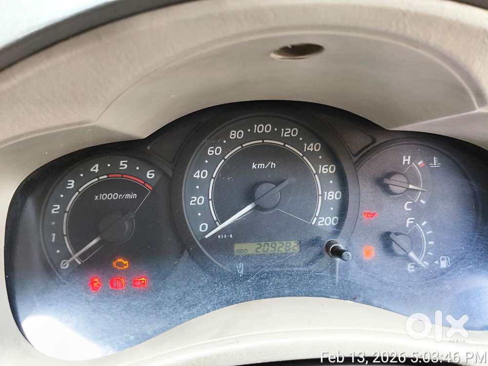 Toyota Innova 2009-2011 2.5 E 7 Str, 2011, Diesel