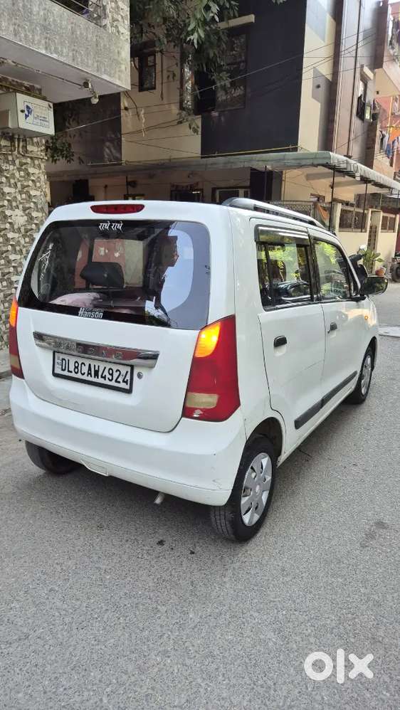 Wagon R Lxi Cng Green (company Fitted)