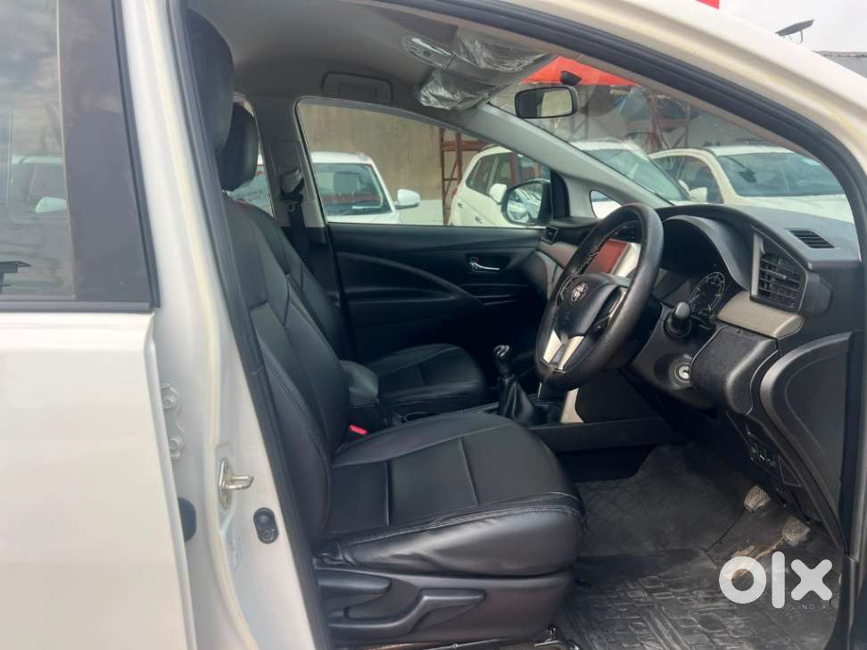 Toyota Innova Crysta 2.8 Gx At, 2024, Diesel