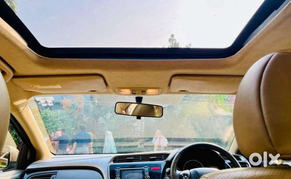Honda City 2014 Model Sunroof