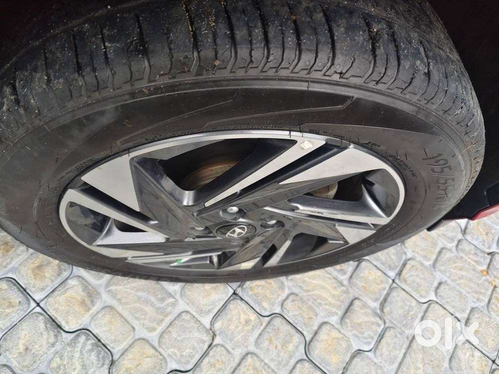 Hyundai I20 Asta (o) 1.2 Mt, 2023, Petrol