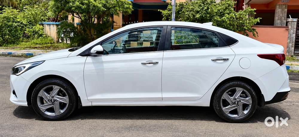 Hyundai Verna 1.5 Sx Petrol Mt, 2021, Petrol