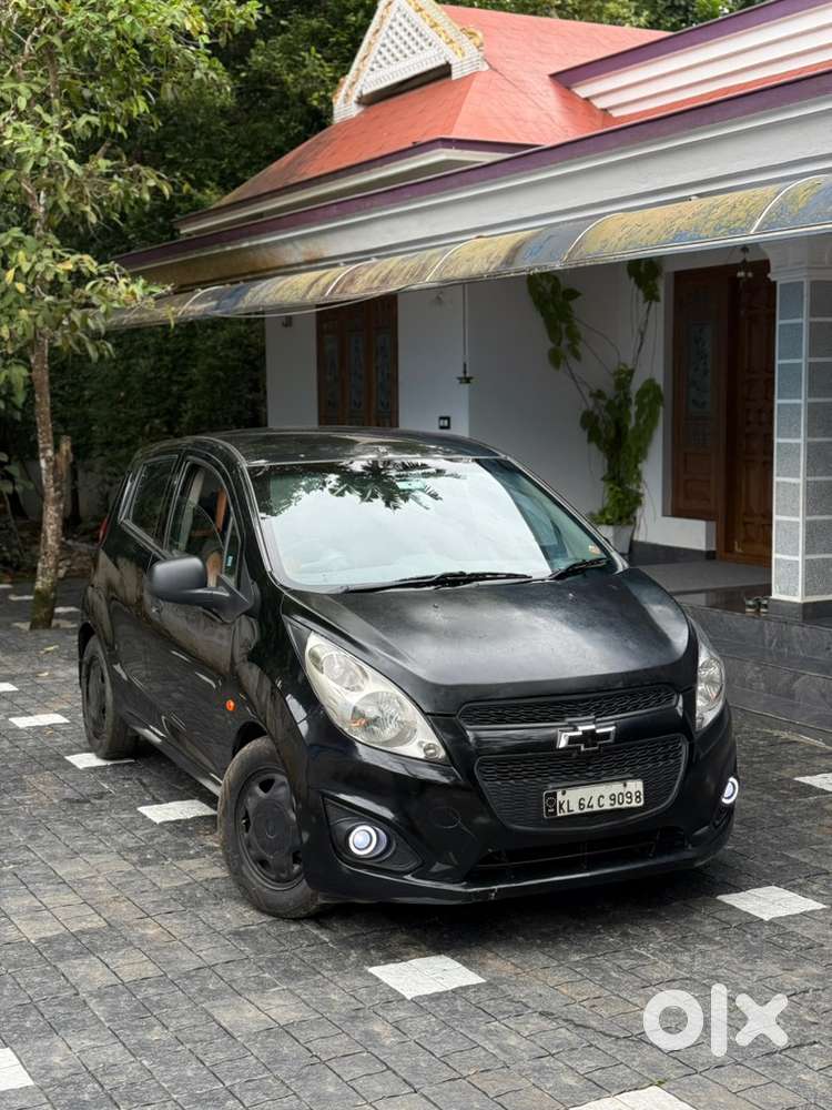 Chevrolet Beat Petrol 2015