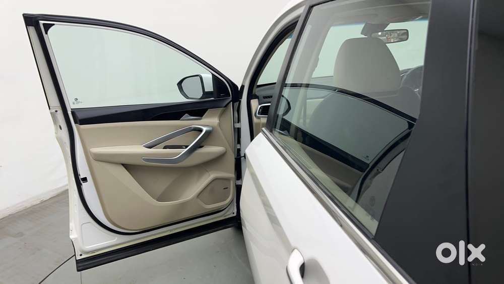 Mg Hector 1.5 Hybrid Sharp, 2022, Cng & Hybrids