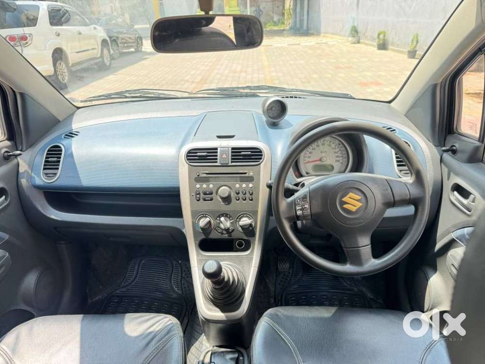 Maruti Suzuki Ritz Zxi, 2011, Petrol