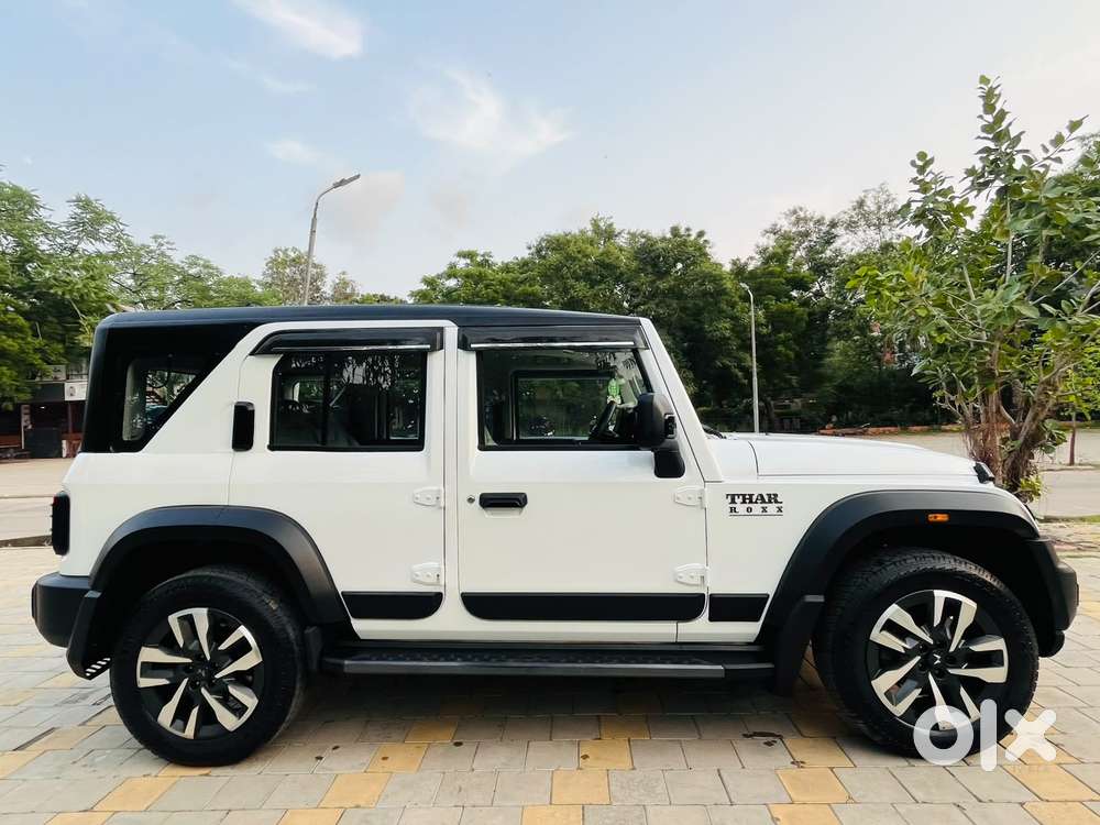 Mahindra Thar Roxx Ax7l Rwd Diesel At, 2025, Diesel