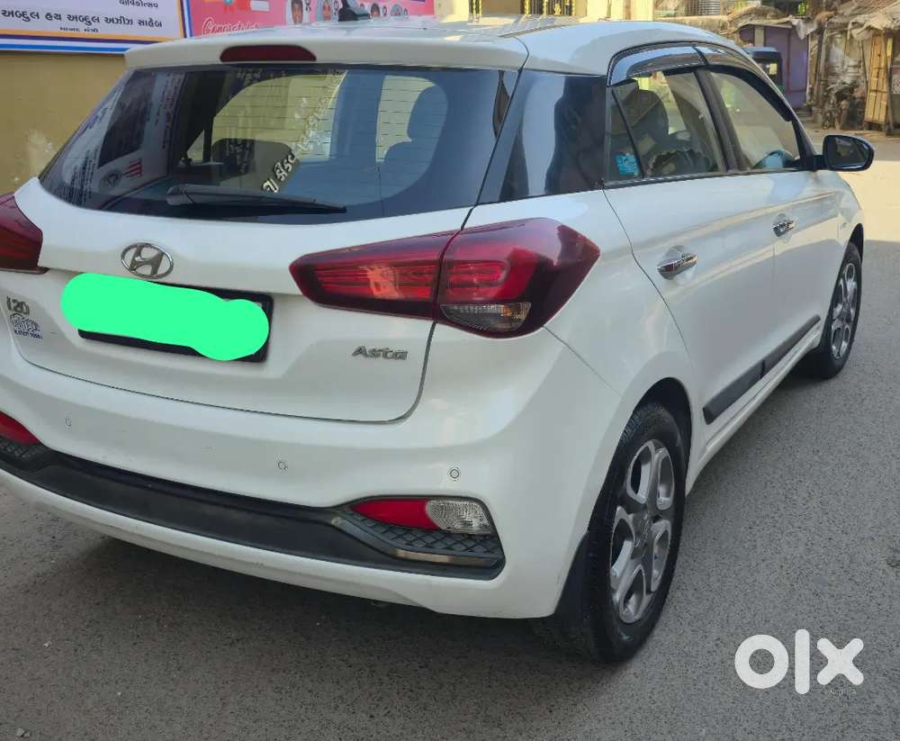 I20 Asta/ Petro+cng/ Top Model Running Whealcle