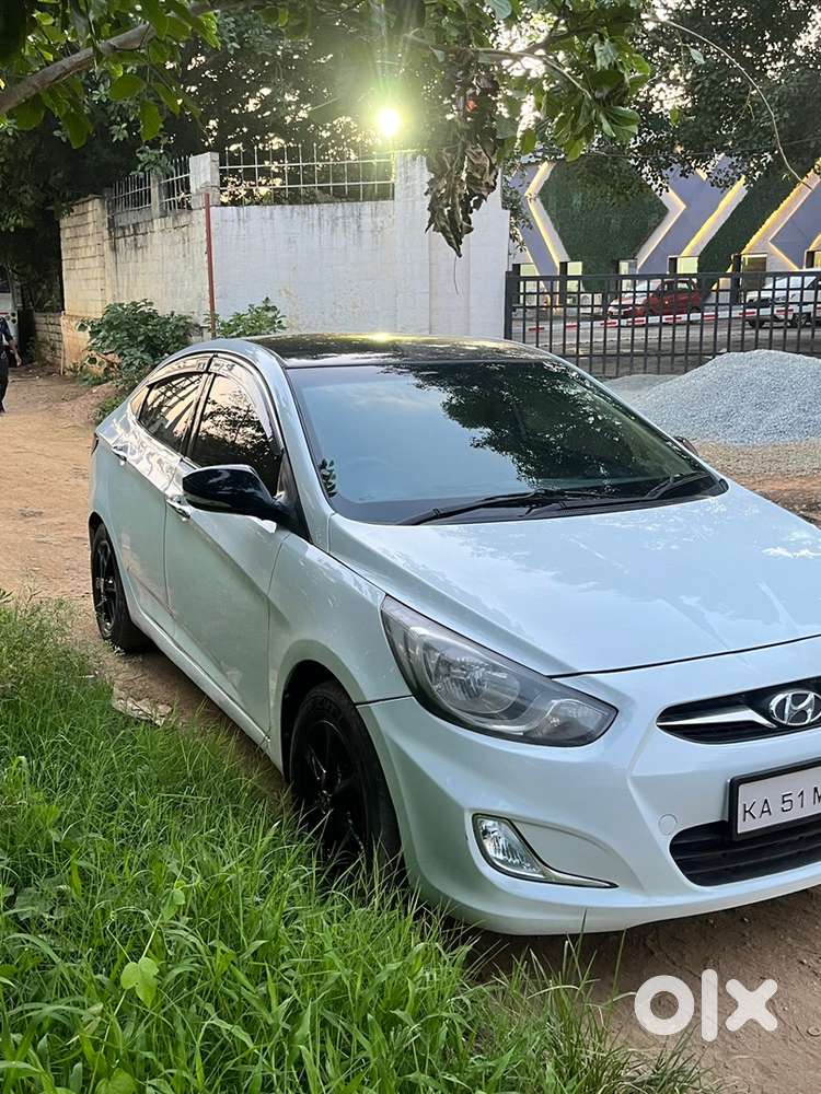 Hyundai Verna Fluidic 2012
