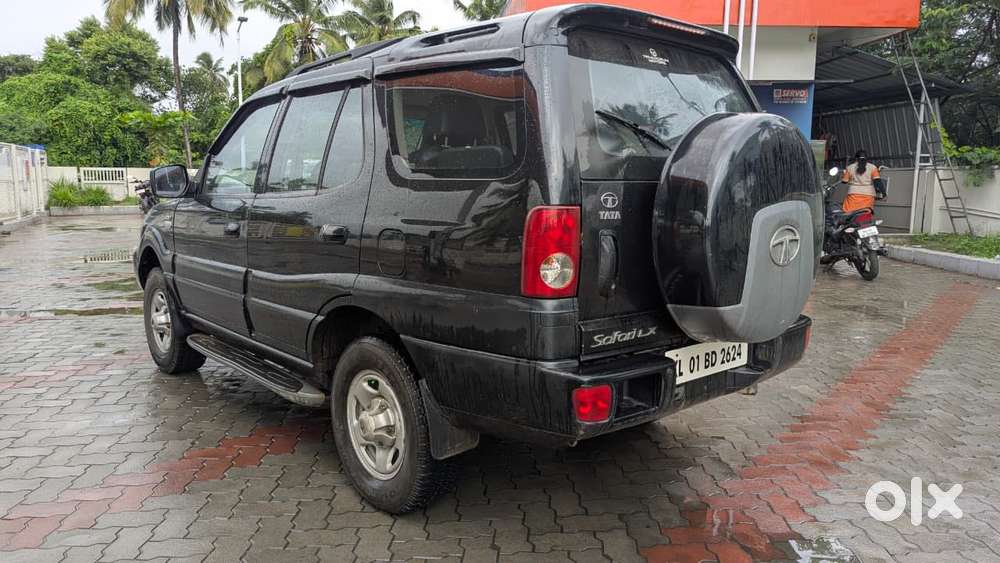 Tata Safari Dicor Lx 4x2 Bs Iv, 2011, Diesel