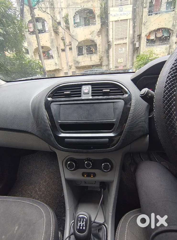 Tata Tiago 1.2 Revotron Xe 2021