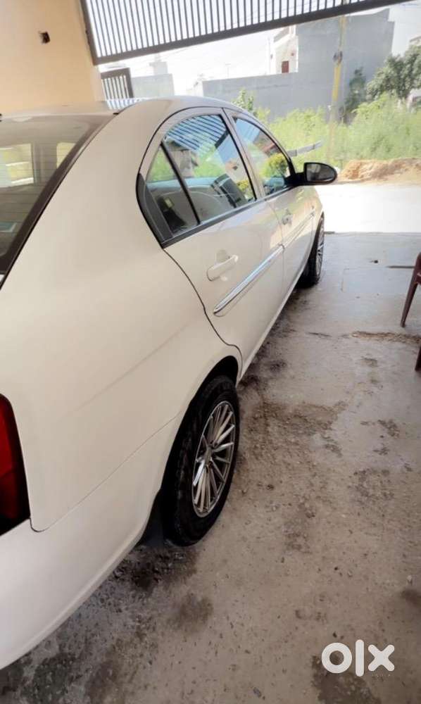 Hyundai Verna 2010 Diesel Well Maintained With Vip No