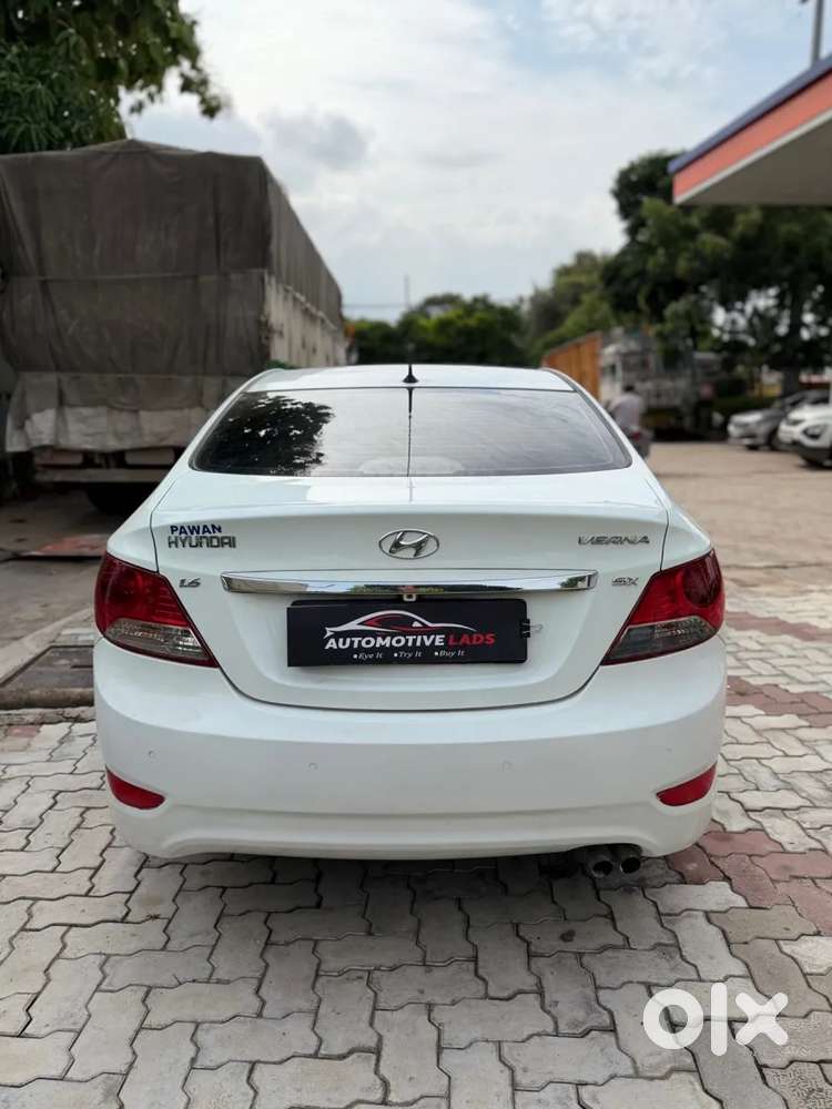 Hyundai Verna Fluidic 1.6 Vtvt Sx Opt, 2012, Petrol
