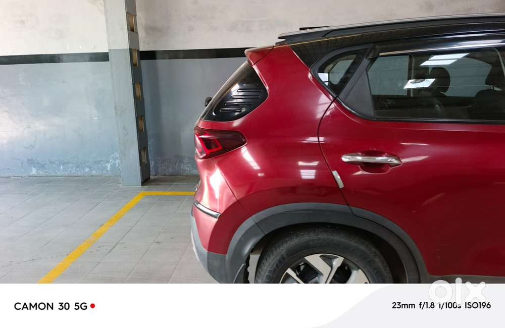 Kia Sonet Petrol 2021 With 27500 Km