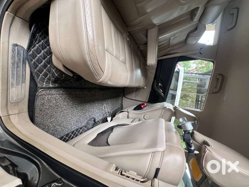 Mahindra Xuv500 W8 (2016) &ndash; 1st Owner