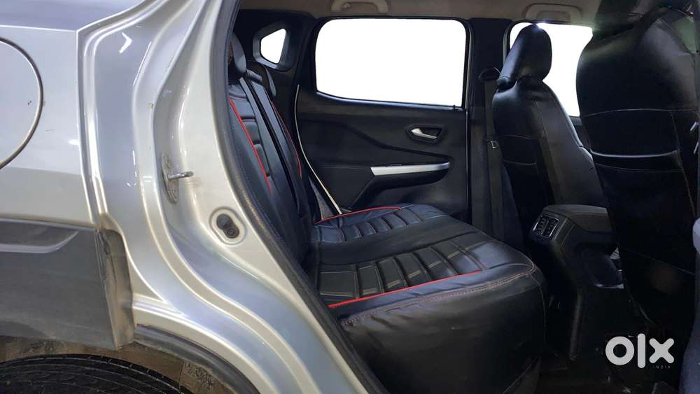 Nissan Magnite 1.0 Xv Turbo Cvt, 2020, Petrol