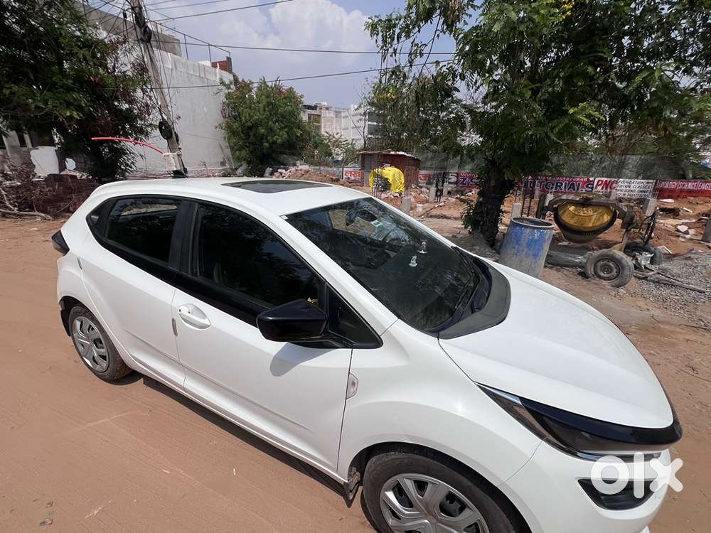 Tata Altroz Xm 2025