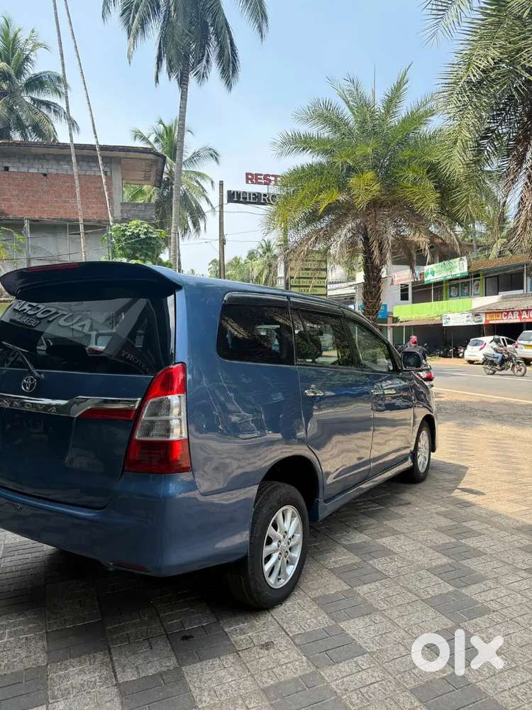 Toyota Innova Diesel 2012