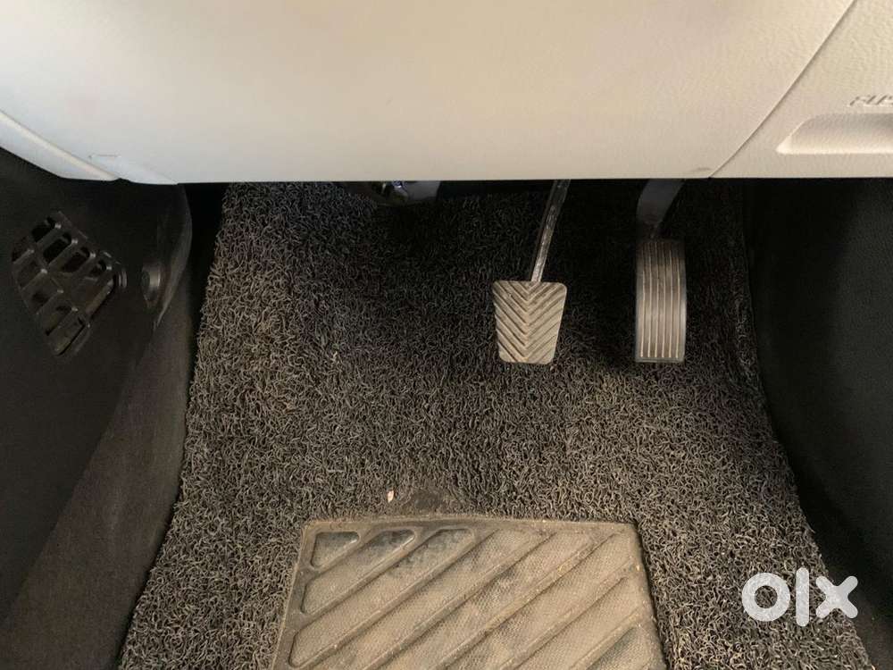 Kia Sonet Petrol 2021