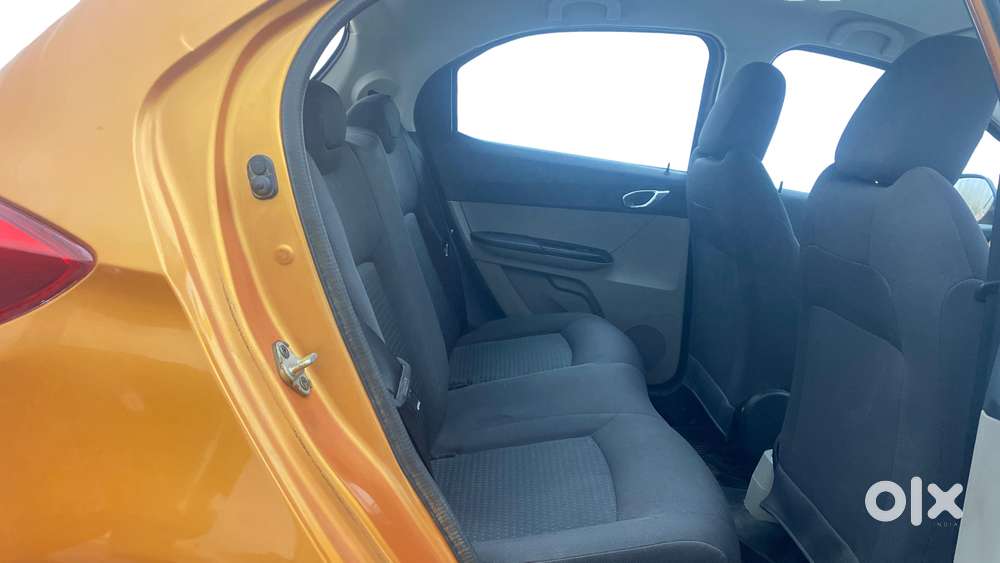 Tata Tiago 1.2 Revotron Xza, 2017, Petrol