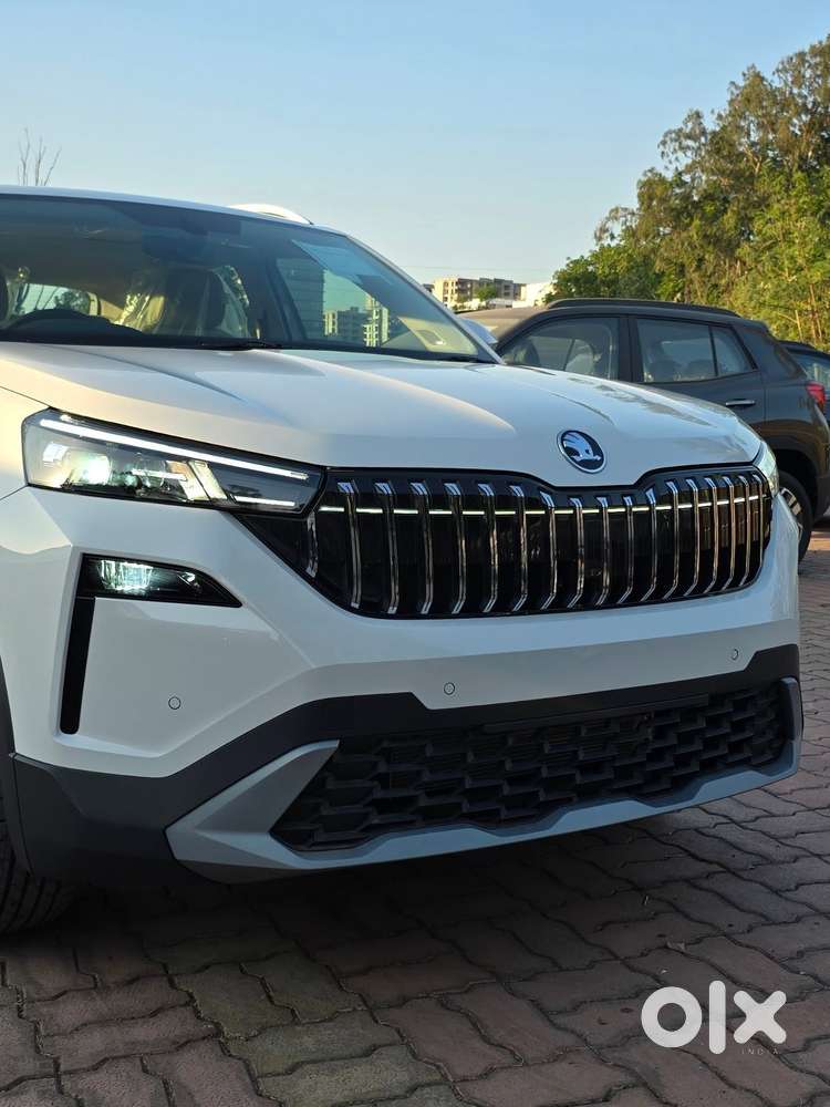 Skoda Kushaq 1.0 Tsi Style At (6 Airbags), 2026, Petrol