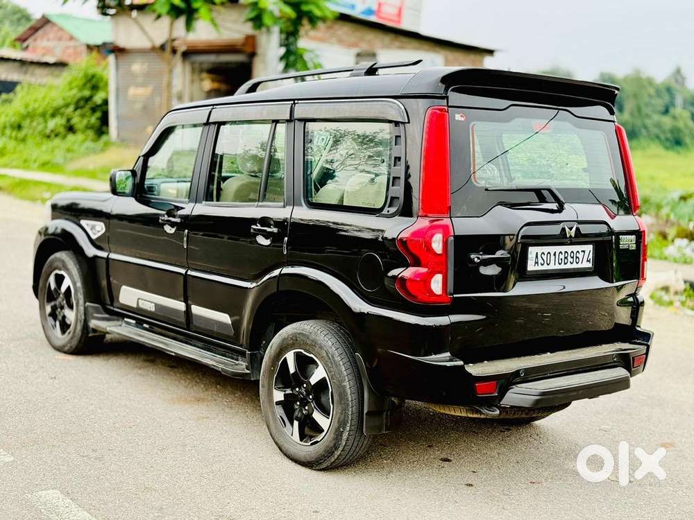Mahindra Scorpio Classic 2023 Diesel 29000 Km Driven