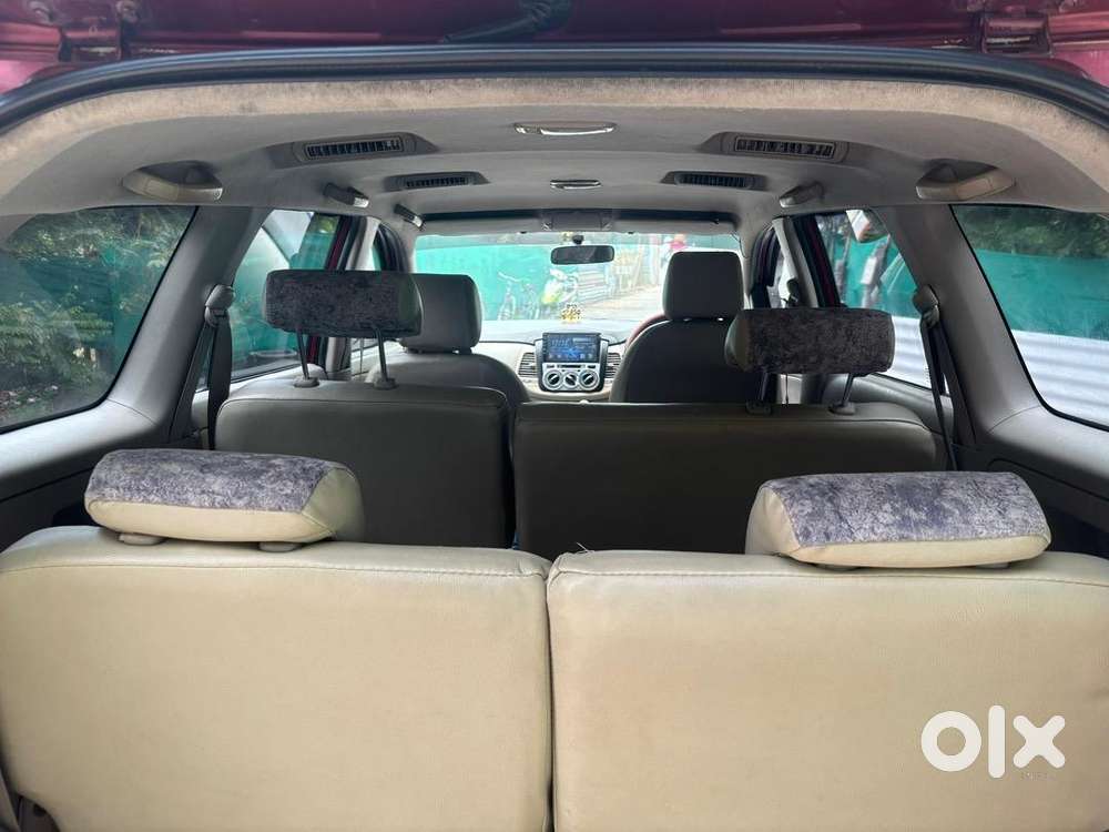 Well Maintained Innova Car With Good Condition