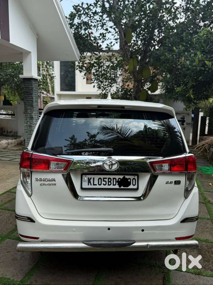 Nri Used 2.8 G Innova Crysta 2017 Model