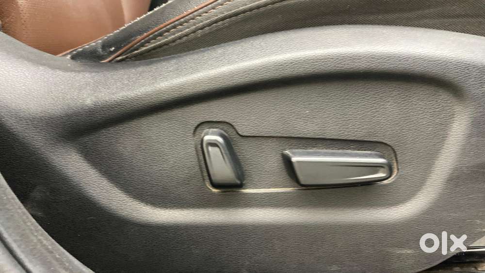 Hyundai Alcazar 2.0 Signature (o) Petrol At 6 Str, 2021, Petrol