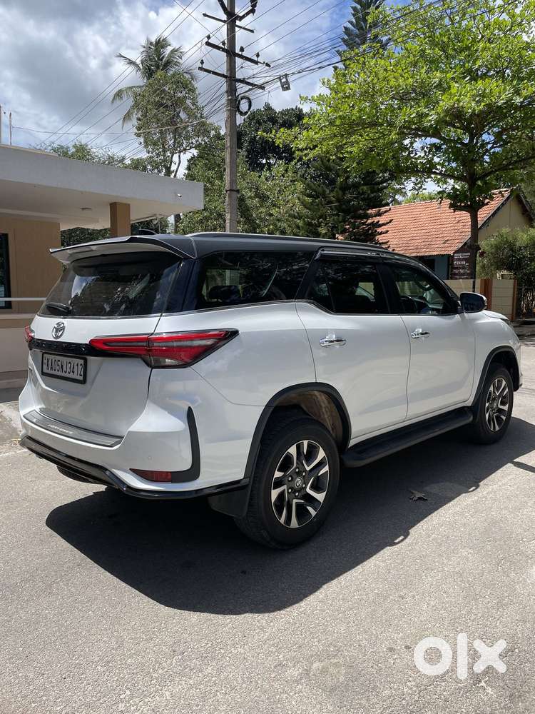 Toyota Fortuner Legender 4X2 AT 2.8, 2023, Diesel