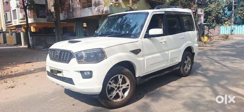 Mahindra Scorpio S10, 2016, Diesel