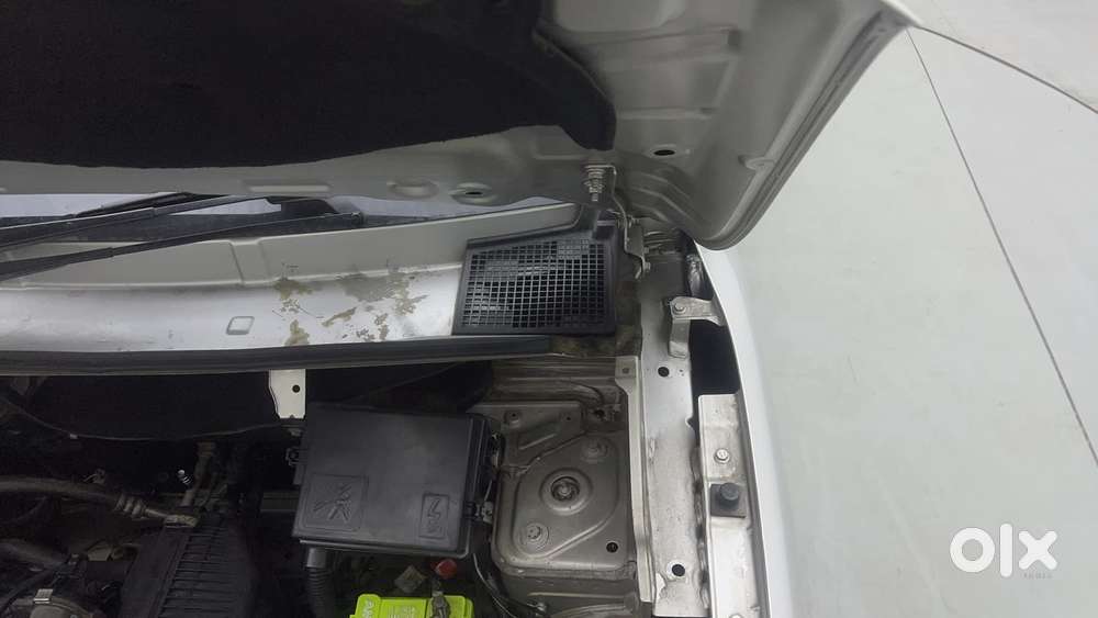 Renault Kwid 2019-ongoing 1.0 Rxt Amt (o), 2018, Petrol