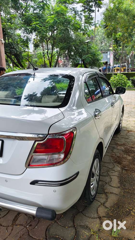 Maruti Suzuki Dzire 1.2 Vxi, 2022, Petrol