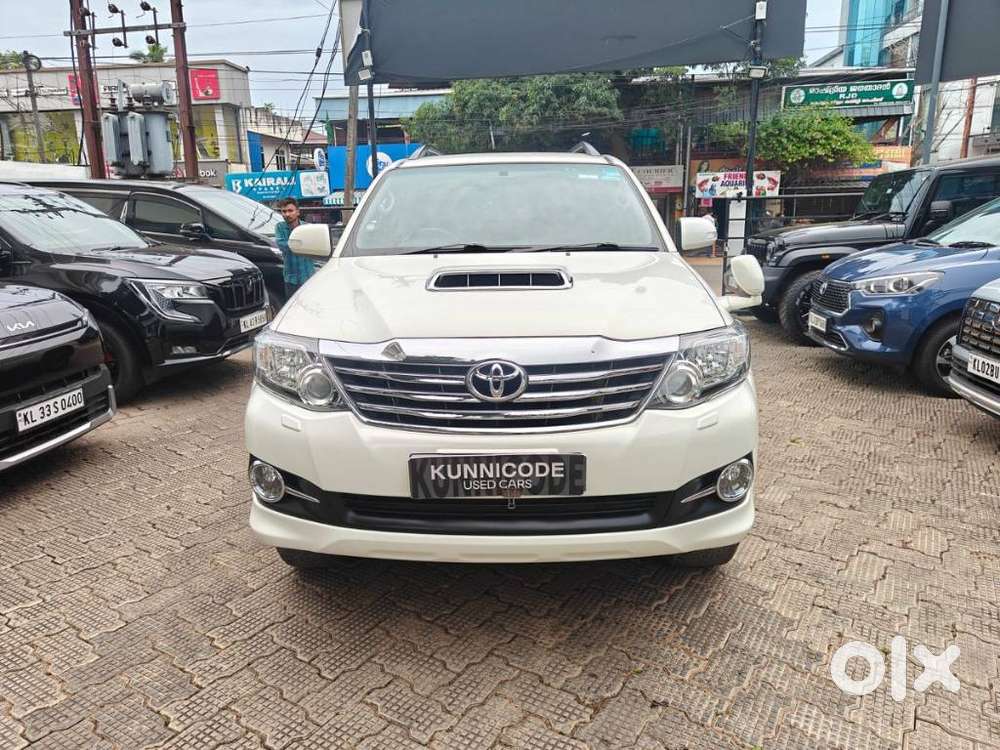 Toyota Fortuner 4x4 At, 2015, Diesel