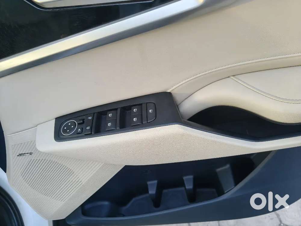 Kia Carens Luxury Plus 1.5 Diesel 6mt Demo Vehicle