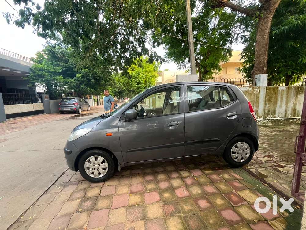 Hyundai I10 Gray