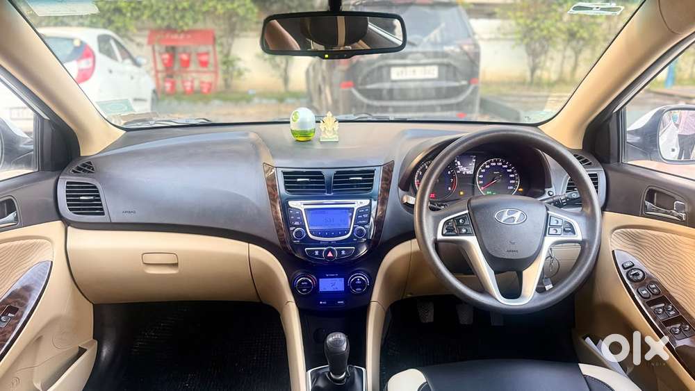 Hyundai Verna Vtvt 1.6 Sx, 2015, Petrol