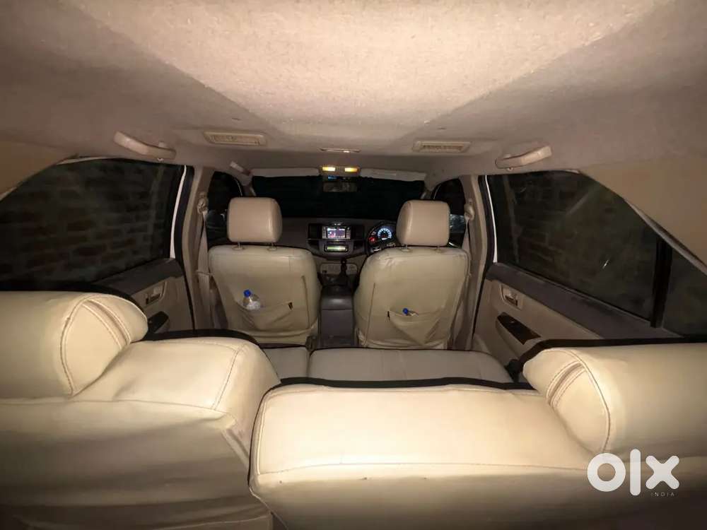Toyota Fortuner 2013 Diesel 148196 Km Driven.