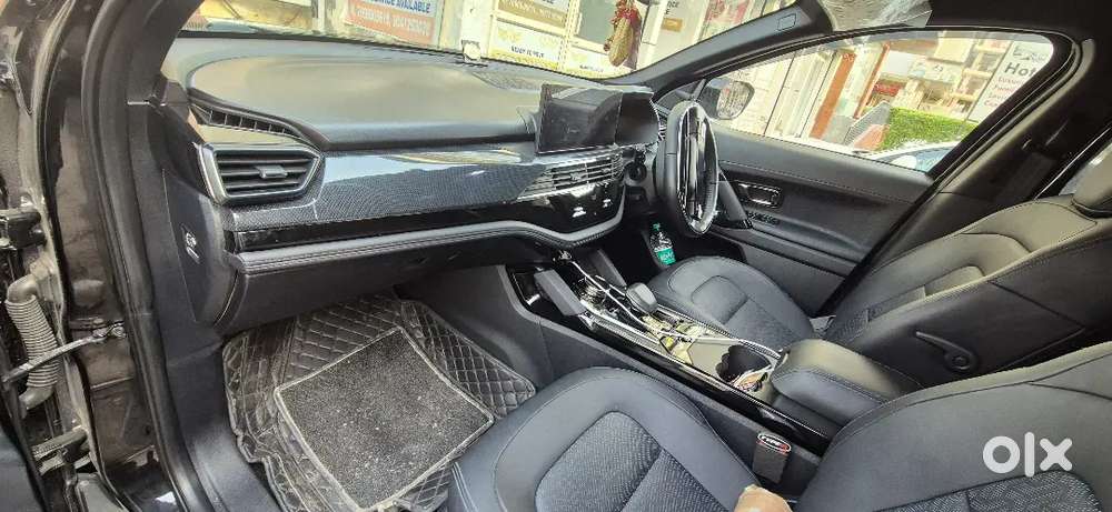 Tata Safari 2025 Diesel 18000 Km Driven