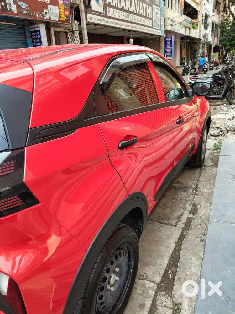 Tata Nexon 2024 Petrol 9200 Km Driven