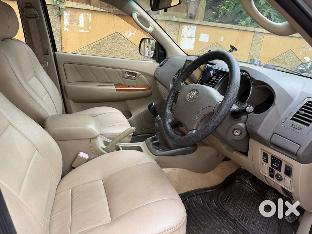 Toyota Fortuner 3.0 4x4 Manual, 2011, Diesel