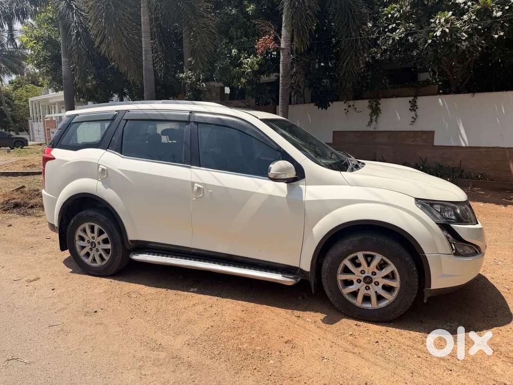 Mahindra Xuv500 At W10 Fwd, 2015, Diesel